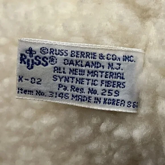 Vintage Russ 1986 NWT Snuggle Bear Puppet Plush from The Lever Co. - Picture 5 of 6